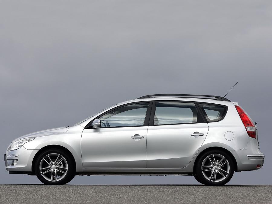  Hyundai i30 CW 2008 года  (фото 11 из 30)